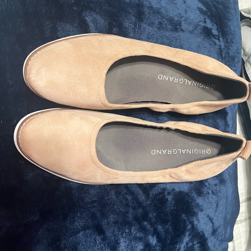 Cole haan flats! Like new used 3 times